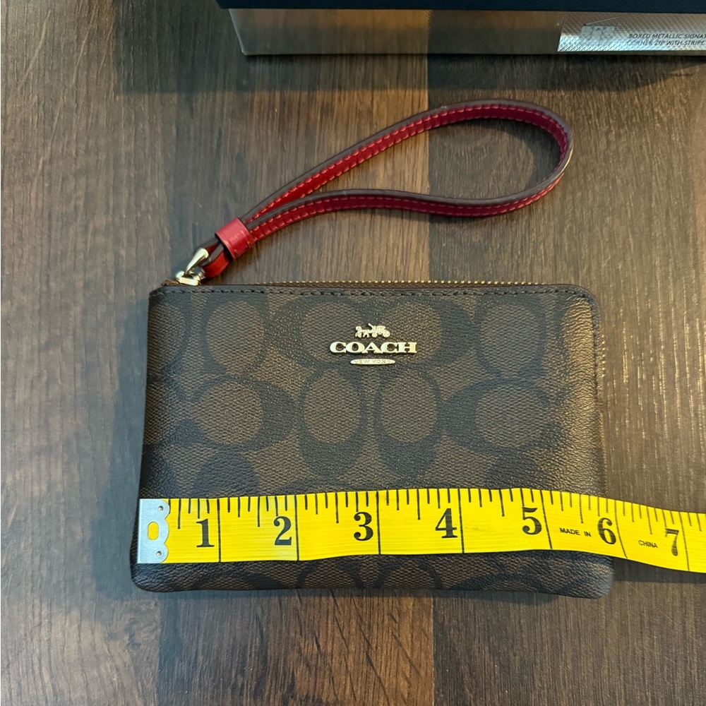 Coach Wristlet - Picture 3 of 7